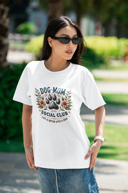DOG MOM RELAXED FIT PREMIUM T-SHIRT