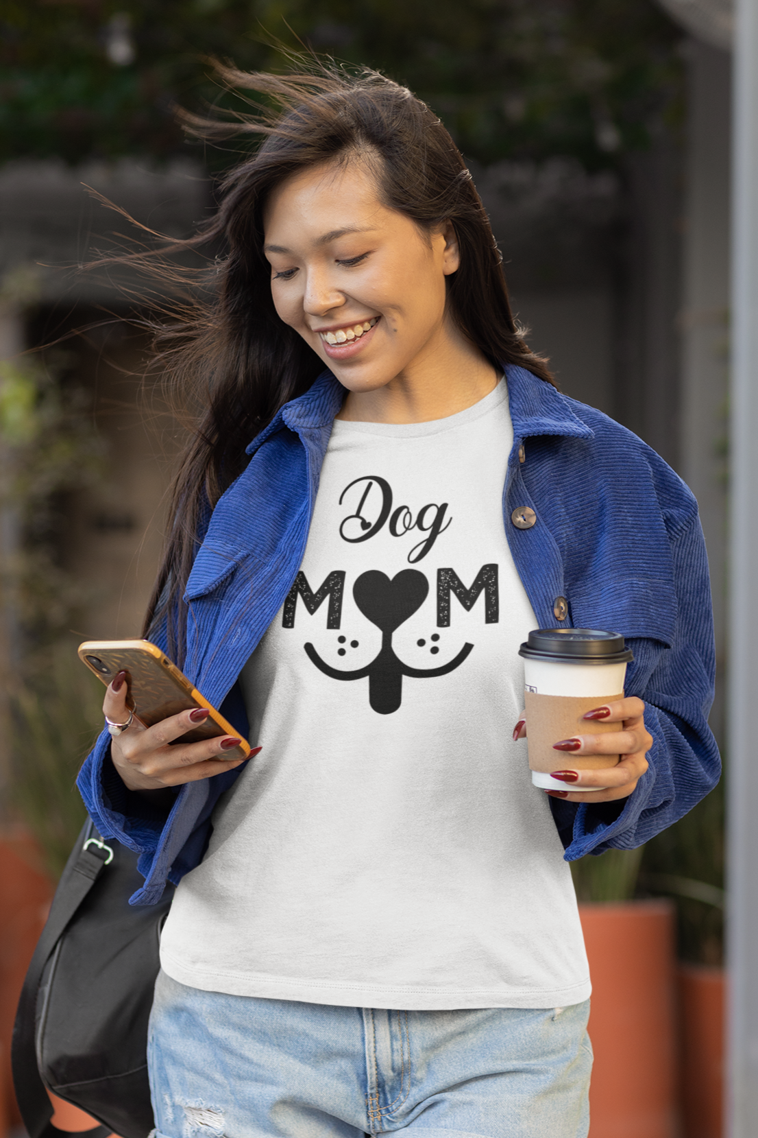 DOG MOM RELAXED FIT WHITE T-SHIRT