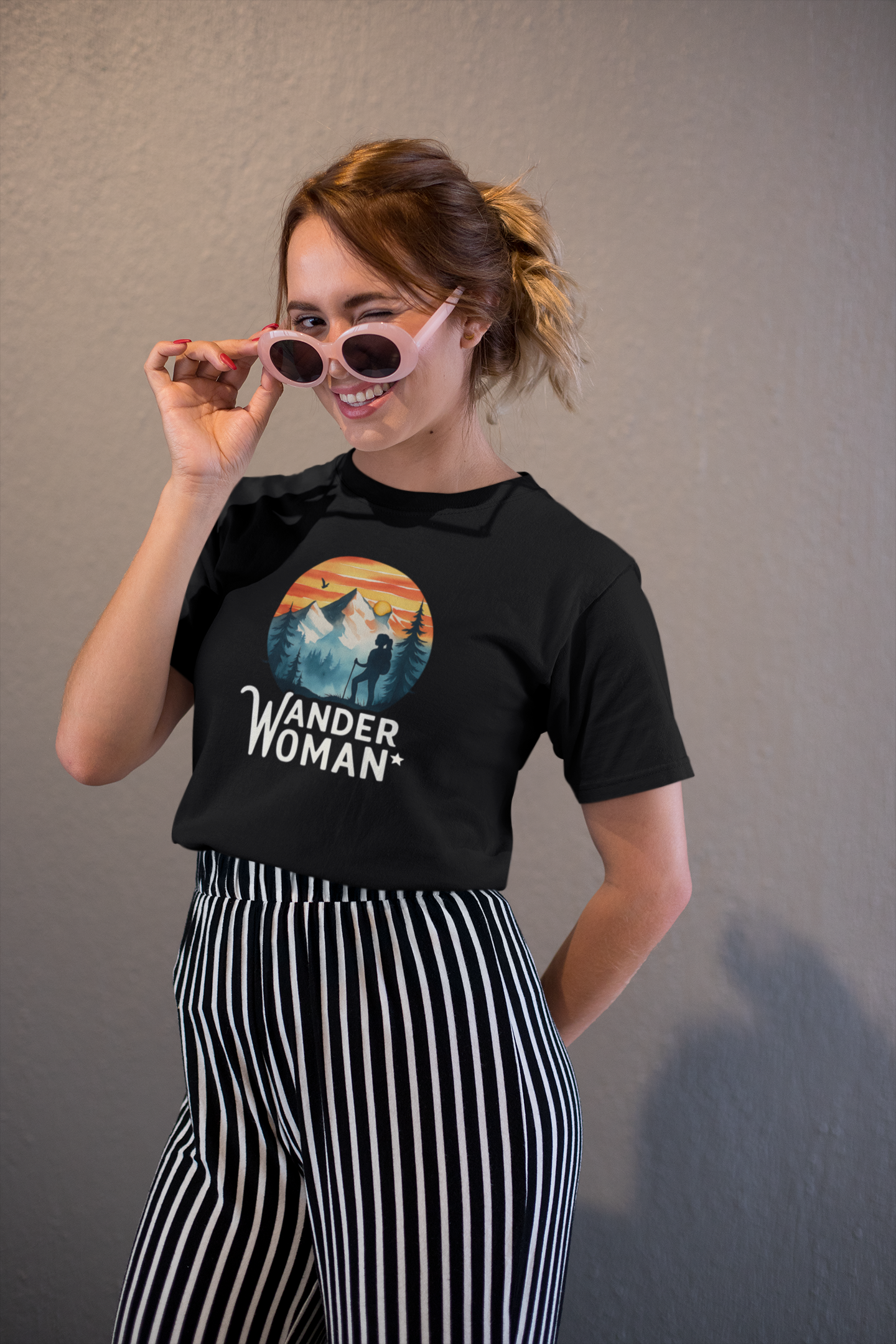 WANDER WOMAN RELAXED FIT PREMIUM T-SHIRT